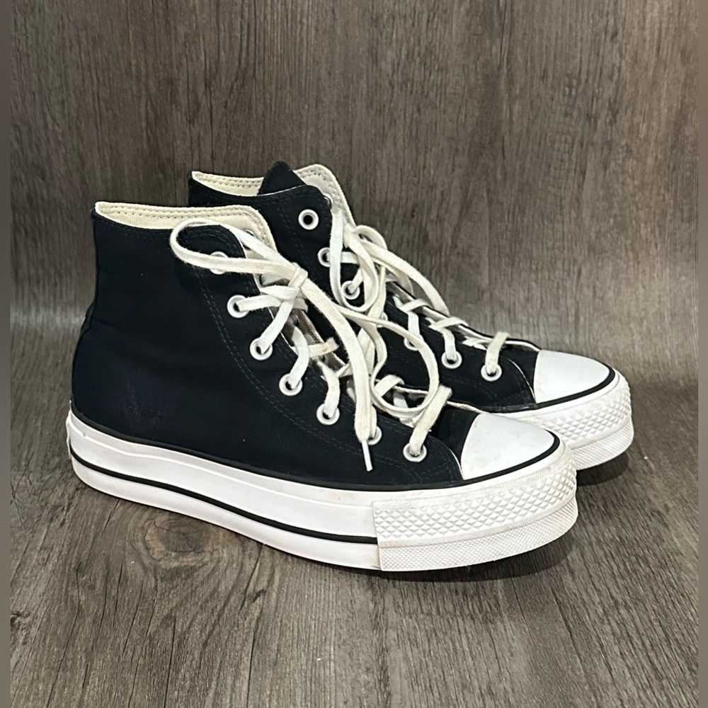 Converse Chuck Taylor All Star Lift Platform Canvas